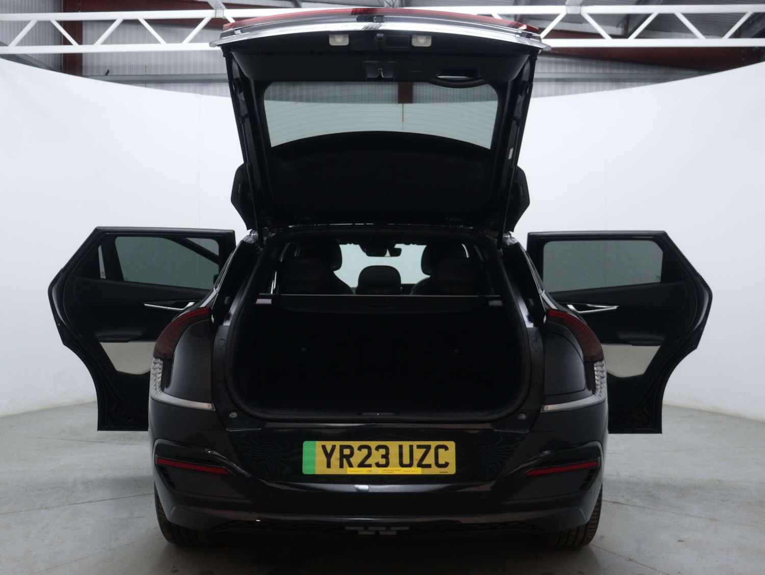 Used Kia EV6 2023 for sale - 76576489: Photo 61