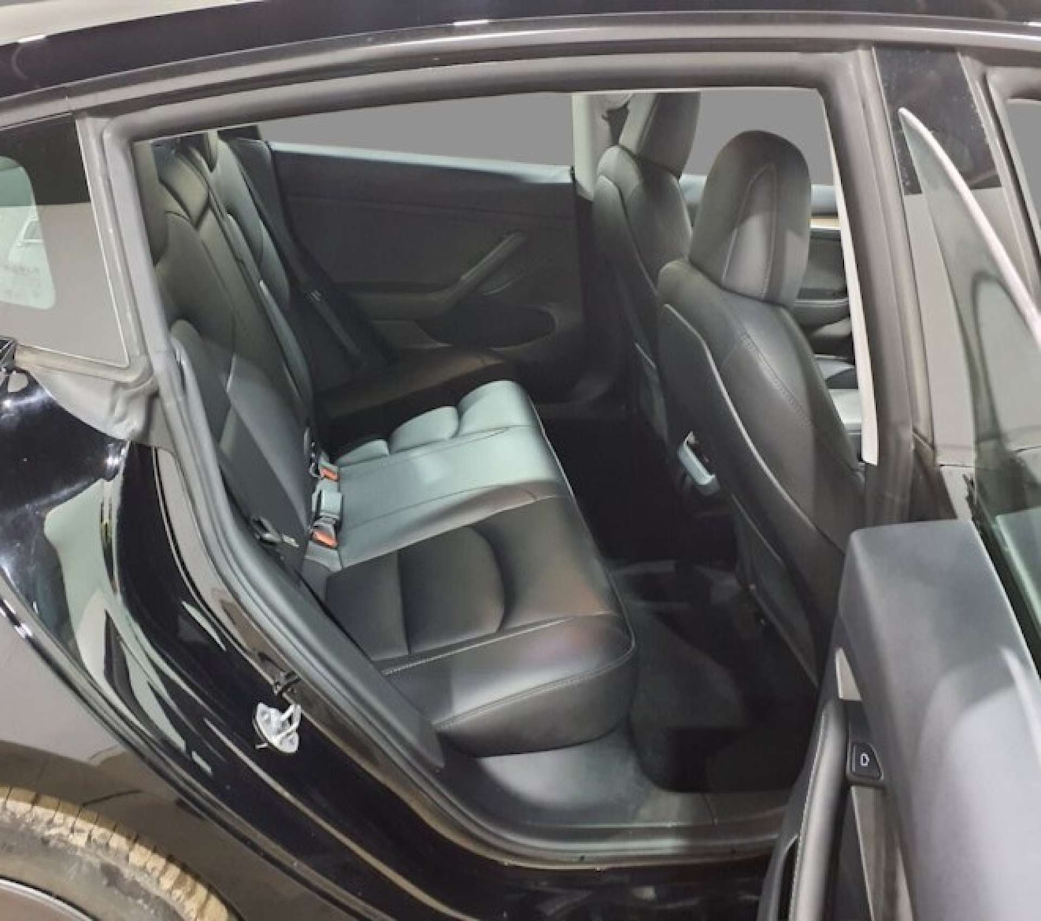 Used Tesla Model 3 2023 for sale - 76144437: Photo 8