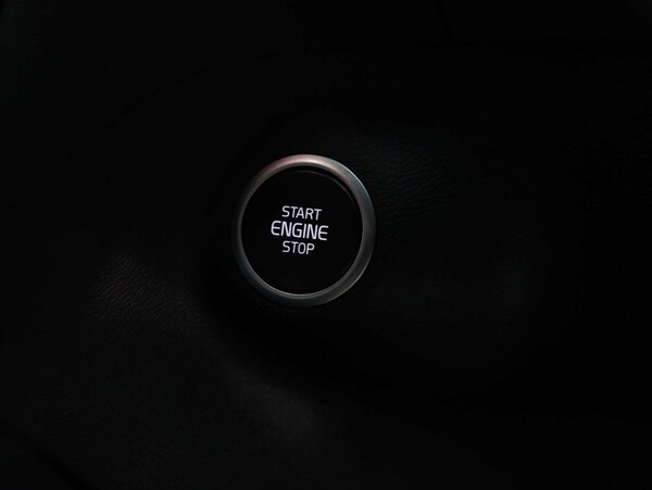 Used Volvo XC40 2021 for sale - 74840990: Photo 32