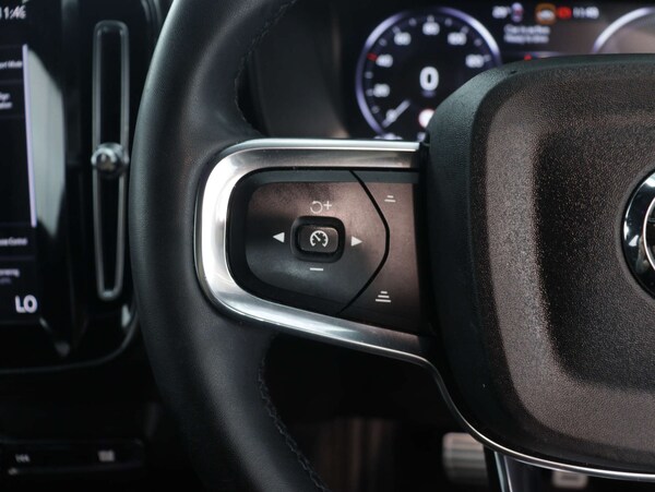 Used Volvo XC40 2021 for sale - 74840990: Photo 33
