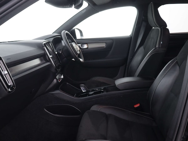 Used Volvo XC40 2021 for sale - 74840990: Photo 45