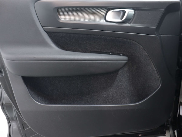 Used Volvo XC40 2021 for sale - 74840990: Photo 47