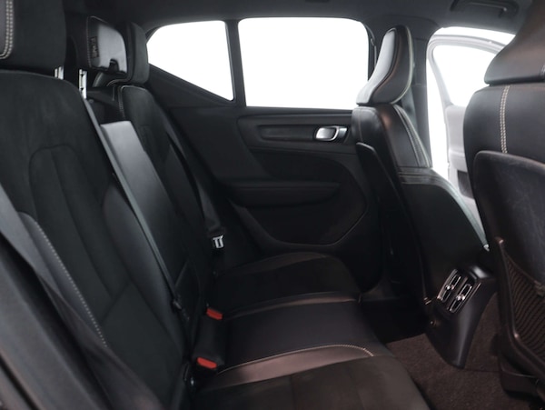 Used Volvo XC40 2021 for sale - 74840990: Photo 49