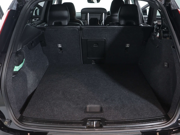 Used Volvo XC40 2021 for sale - 74840990: Photo 50