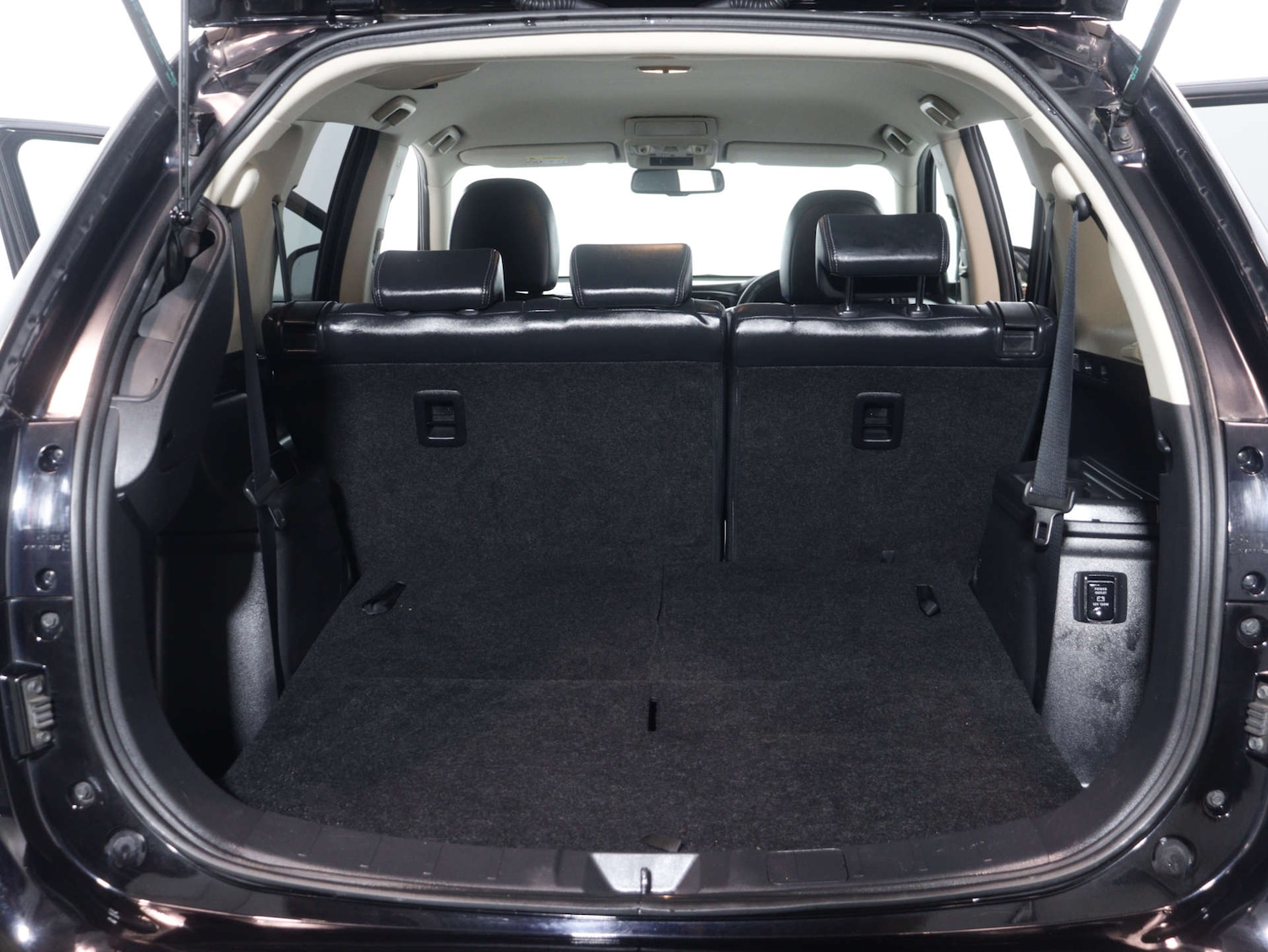 Used Mitsubishi Outlander 2020 for sale - 76206180: Photo 50