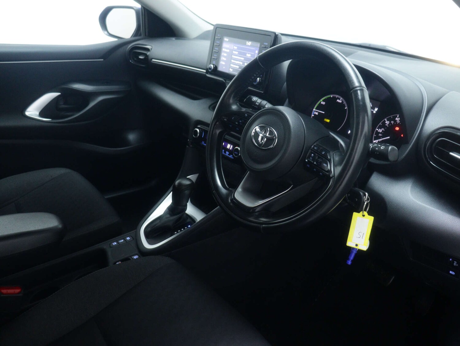 Used Toyota Yaris 2022 for sale - 77531832: Photo 38