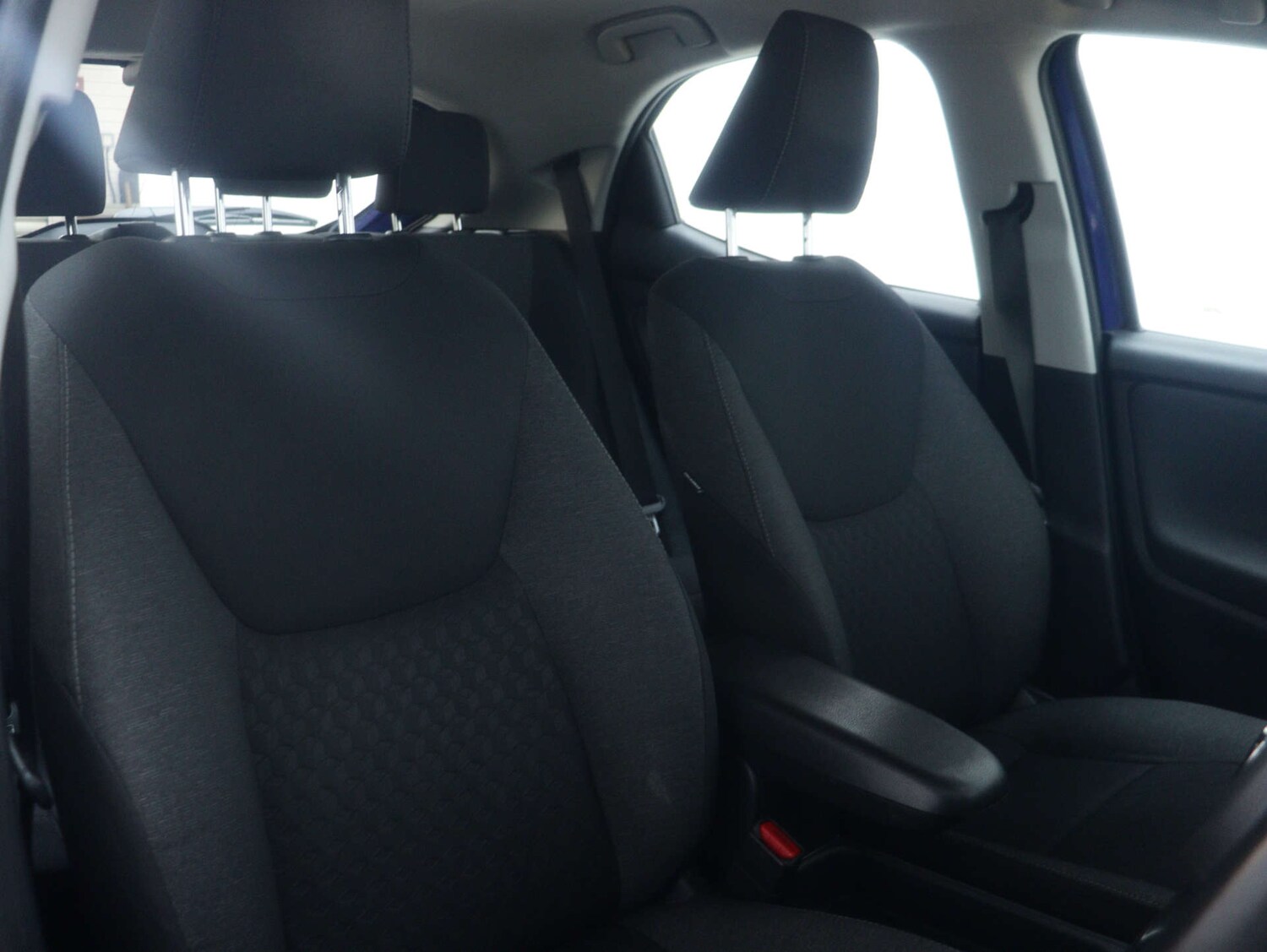 Used Toyota Yaris 2022 for sale - 77531832: Photo 40