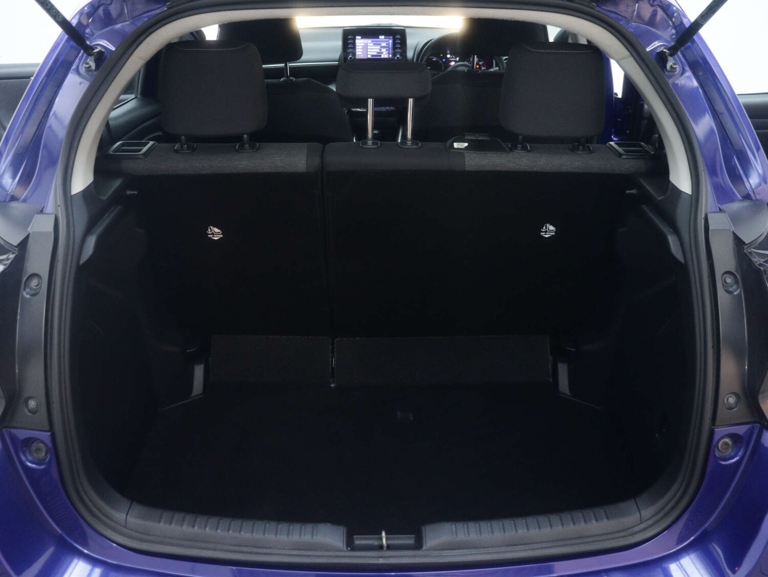 Used Toyota Yaris 2022 for sale - 77531832: Photo 48