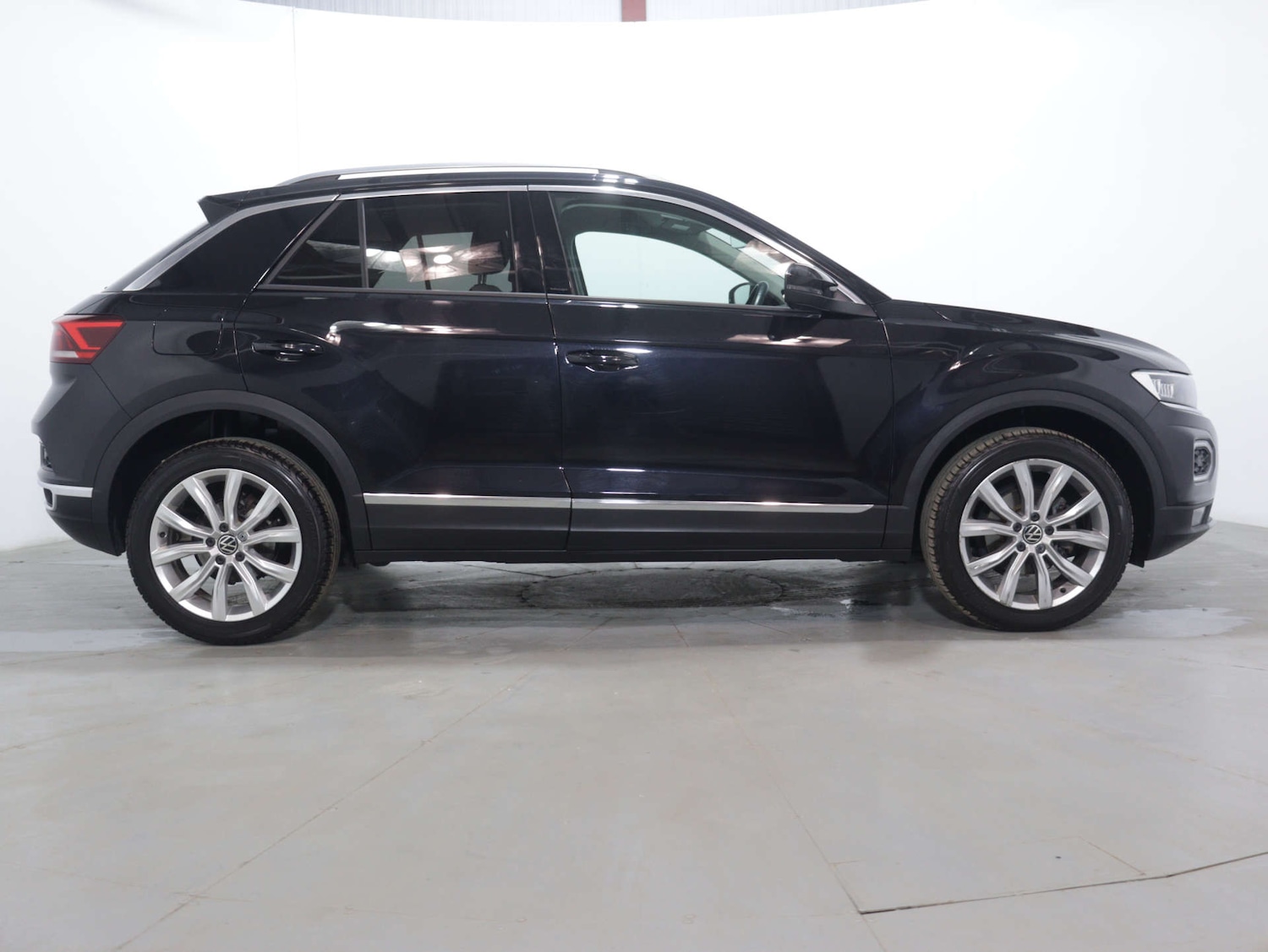 Used Volkswagen T-Roc 2021 for sale - 77678653: Photo 10