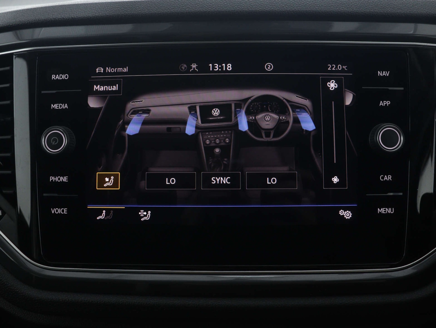 Used Volkswagen T-Roc 2021 for sale - 77678653: Photo 28