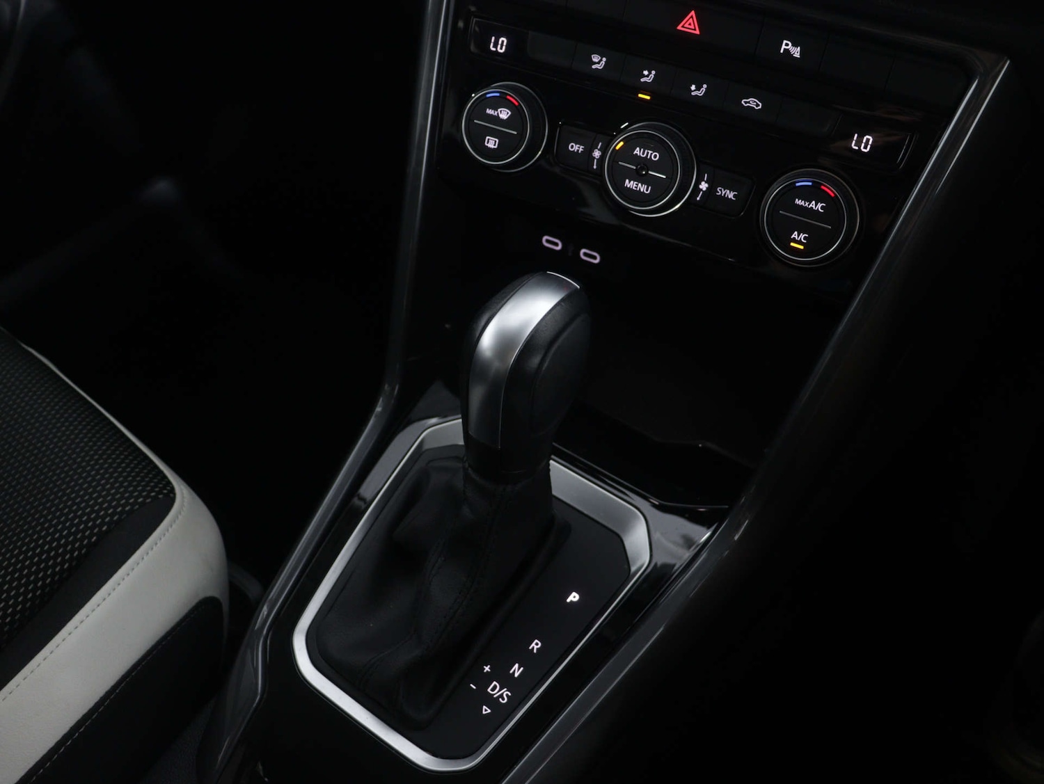 Used Volkswagen T-Roc 2021 for sale - 77678653: Photo 33