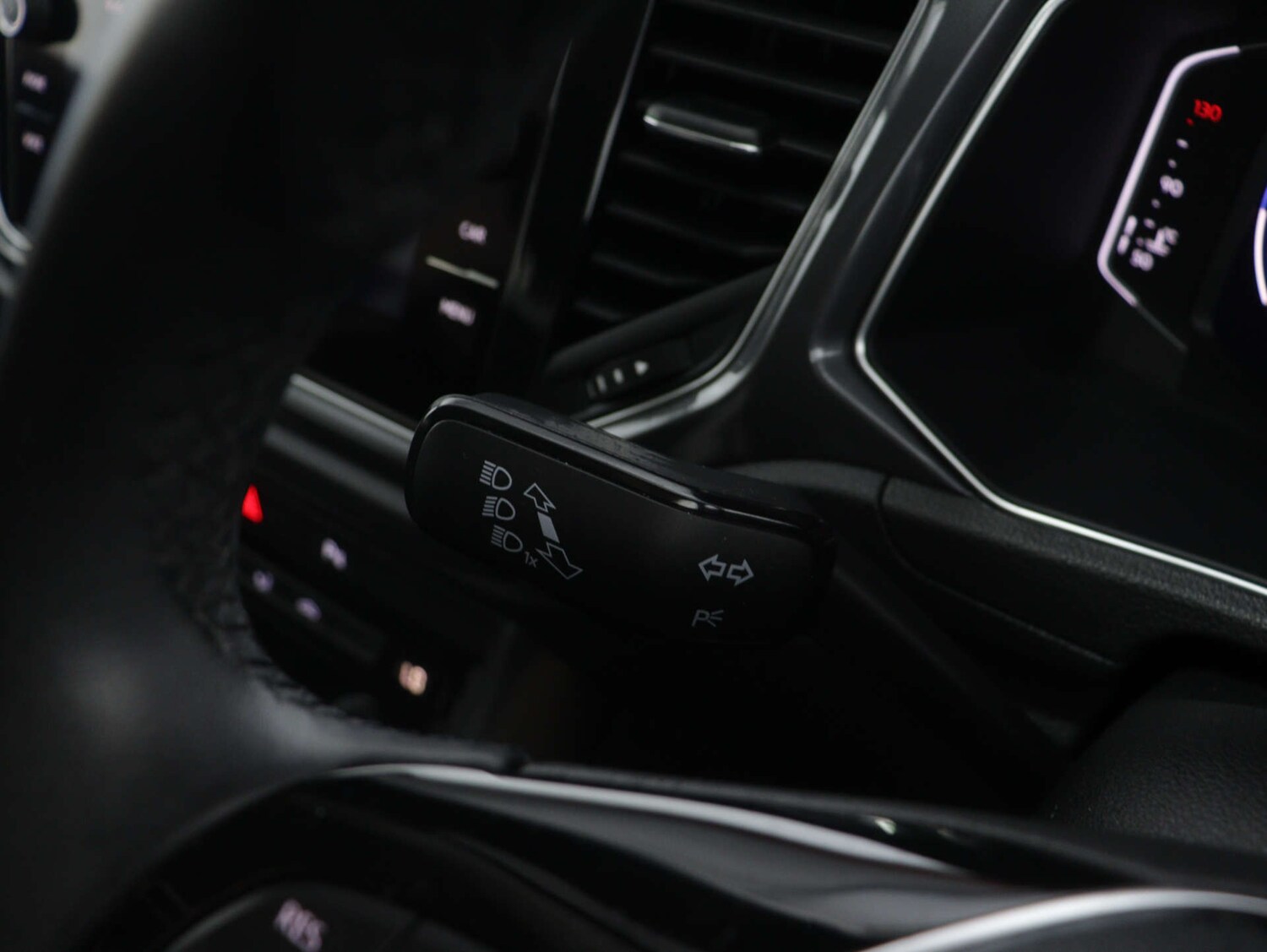 Used Volkswagen T-Roc 2021 for sale - 77678653: Photo 36