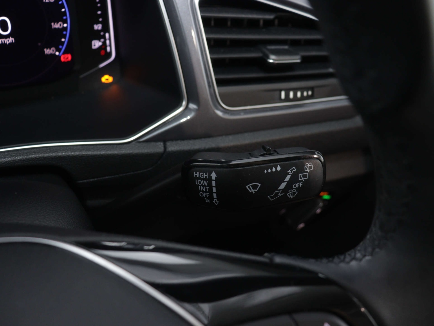 Used Volkswagen T-Roc 2021 for sale - 77678653: Photo 37