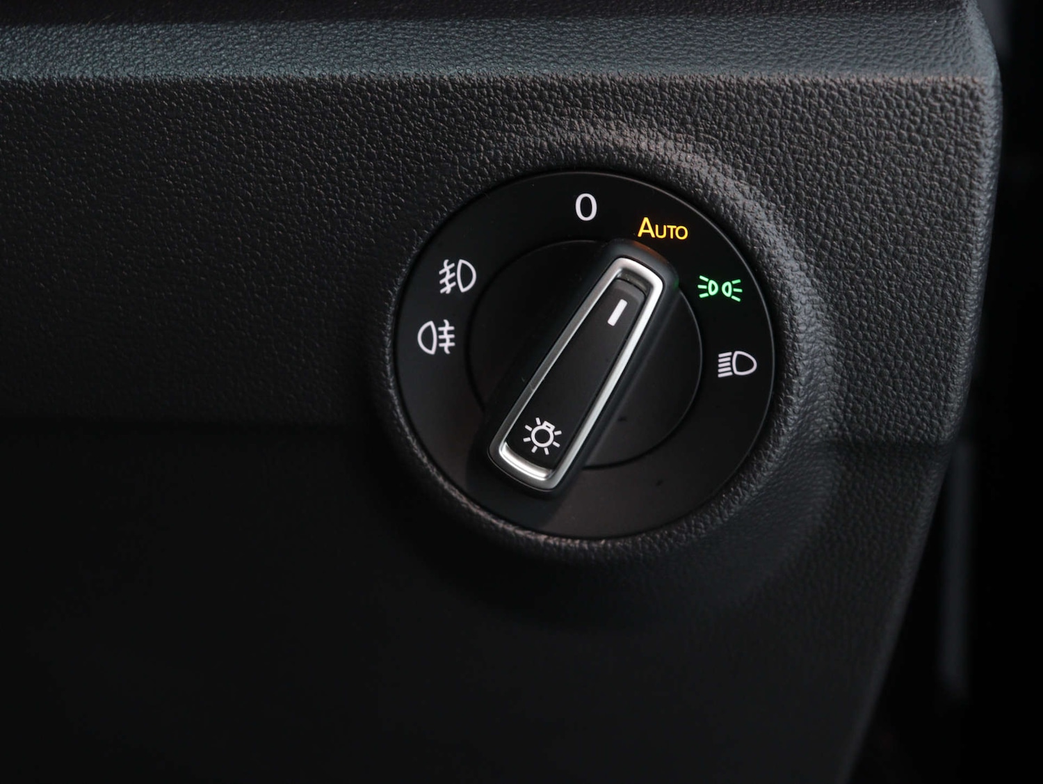 Used Volkswagen T-Roc 2021 for sale - 77678653: Photo 38