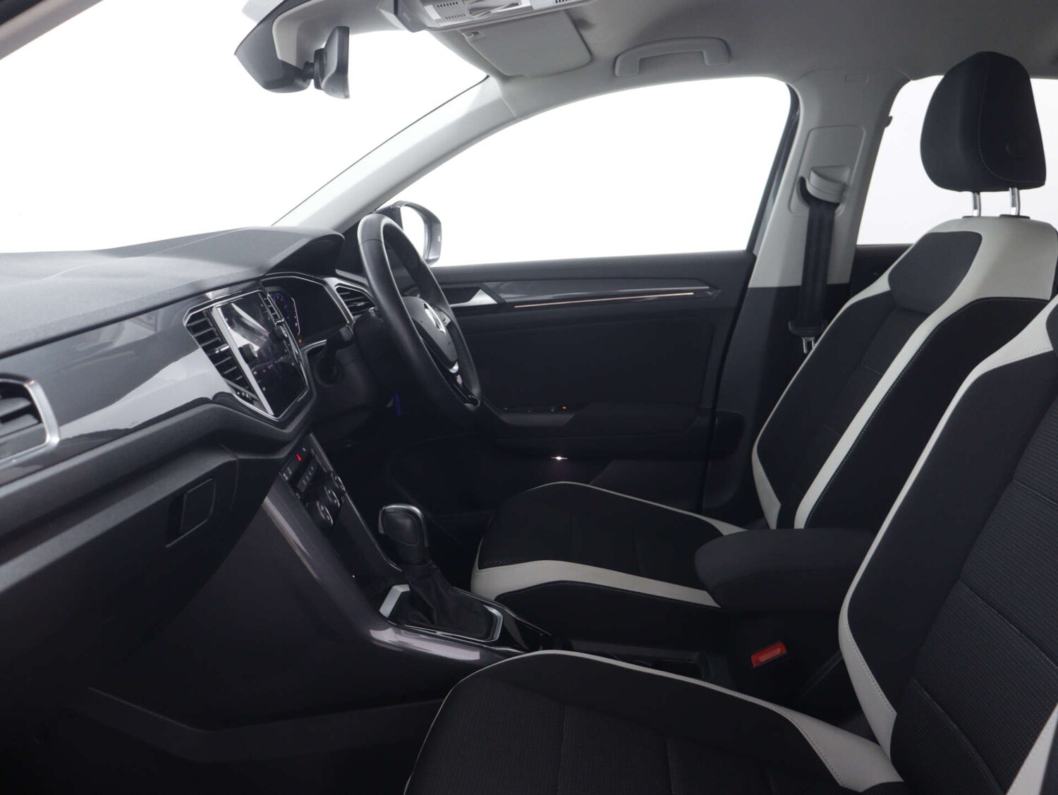 Used Volkswagen T-Roc 2021 for sale - 77678653: Photo 45