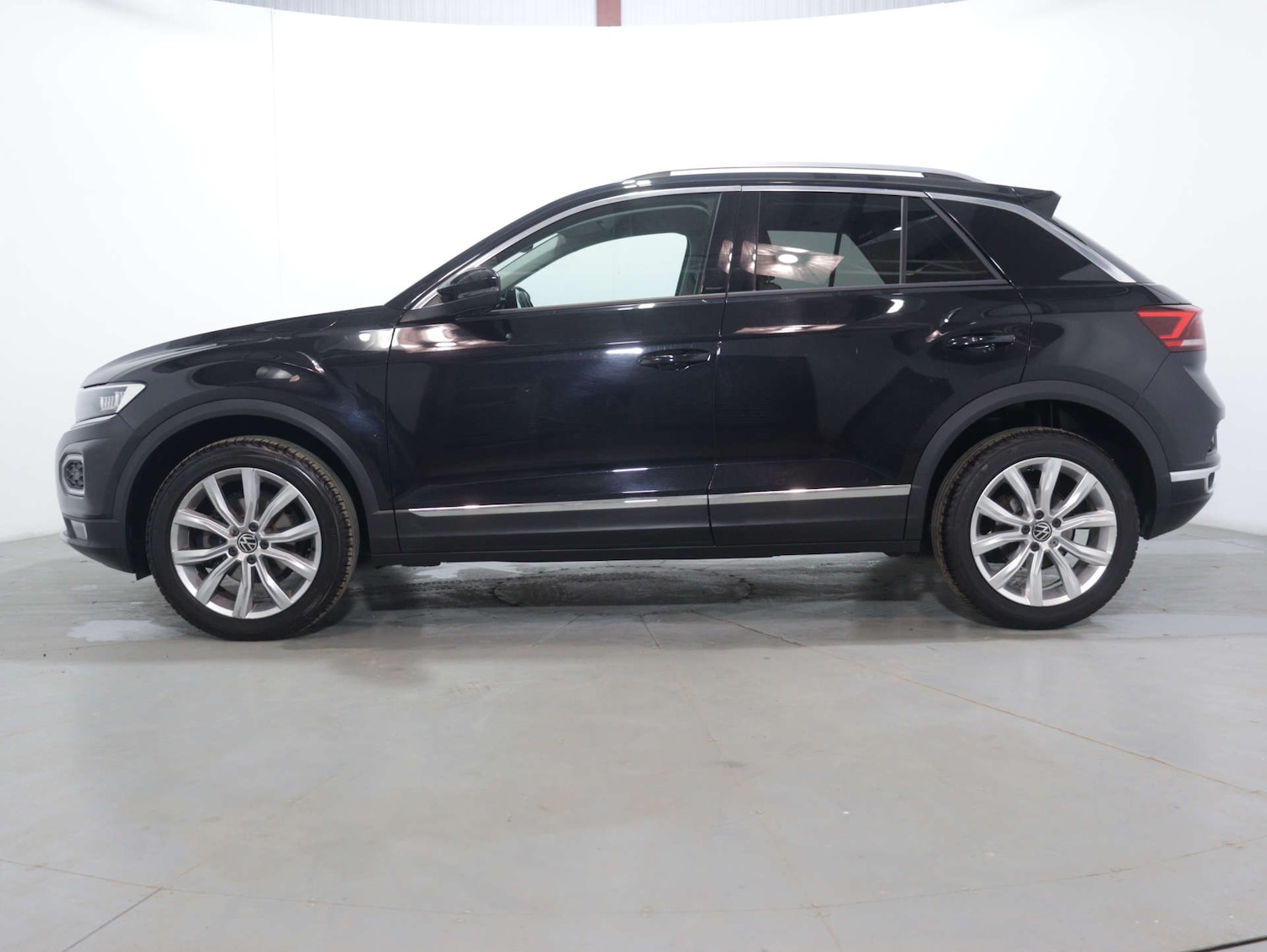 Used Volkswagen T-Roc 2021 for sale - 77678653: Photo 7