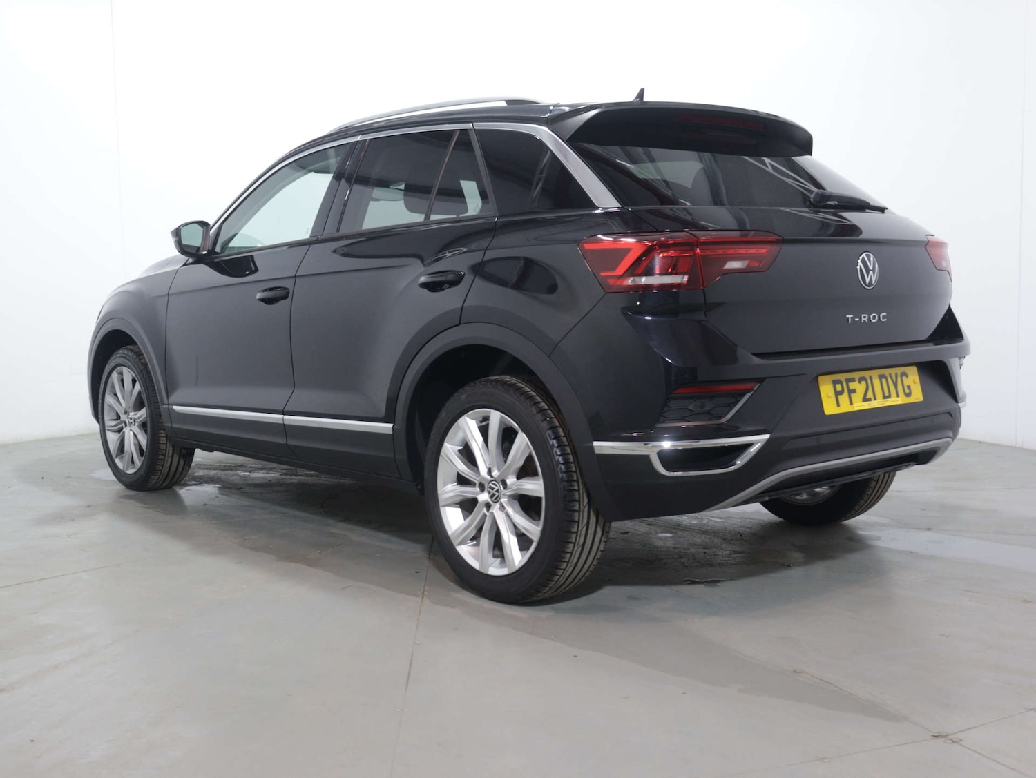 Used Volkswagen T-Roc 2021 for sale - 77678653: Photo 8