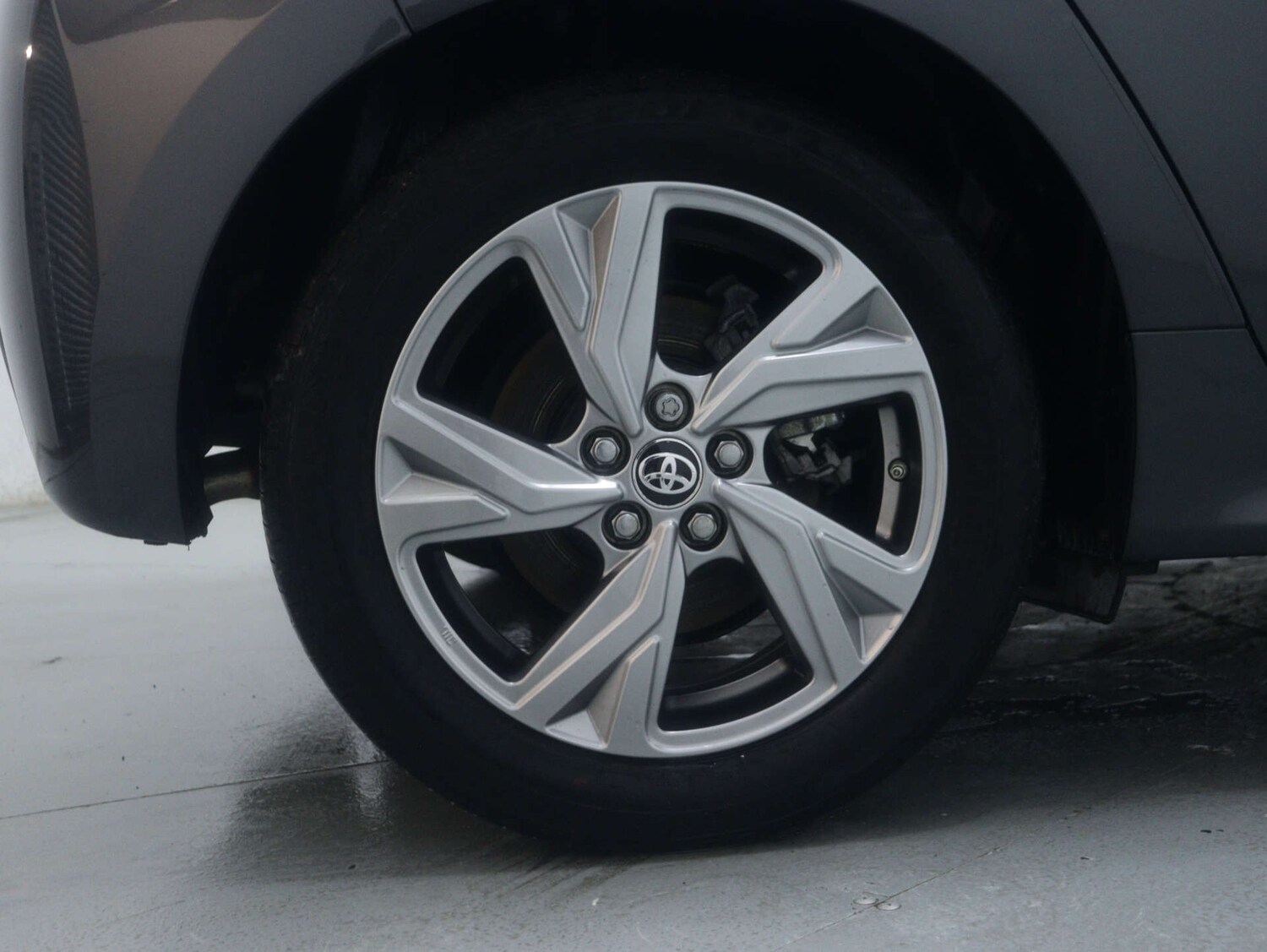 Used Toyota Yaris 2024 for sale - 77328607: Photo 13