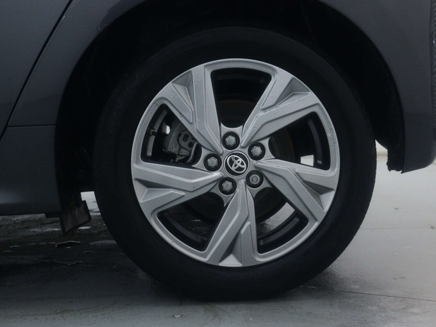 Used Toyota Yaris 2024 for sale - 77328607: Photo 16