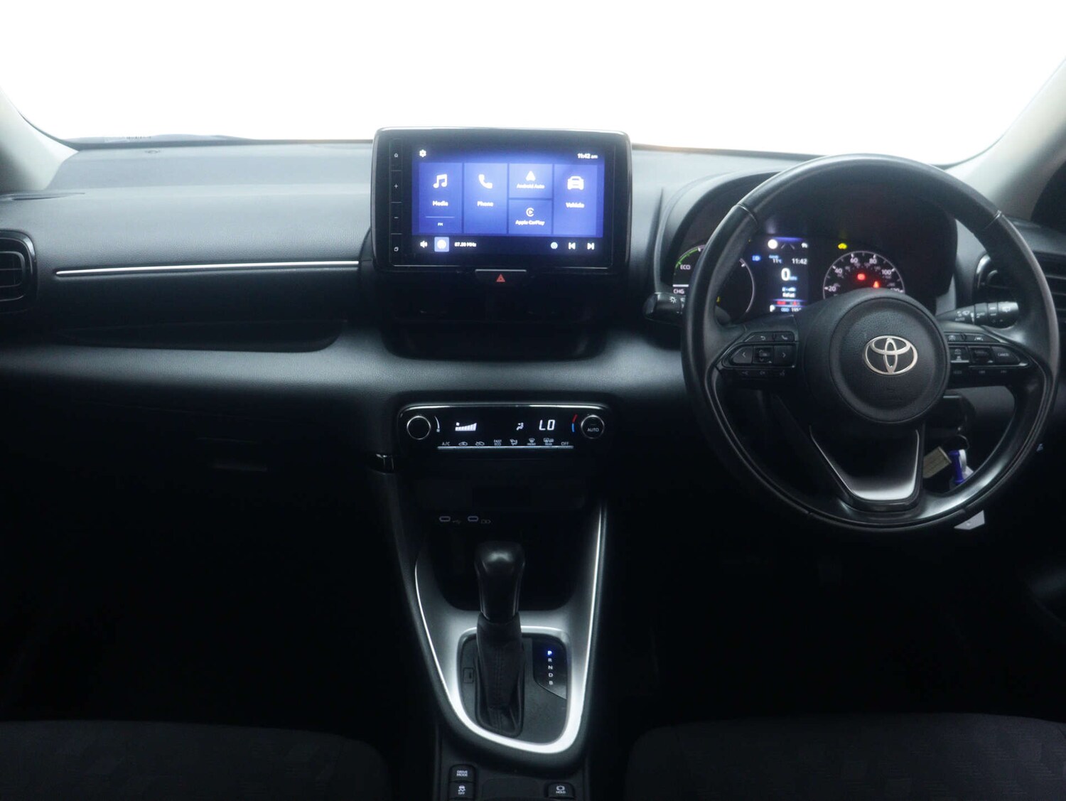 Used Toyota Yaris 2024 for sale - 77328607: Photo 19