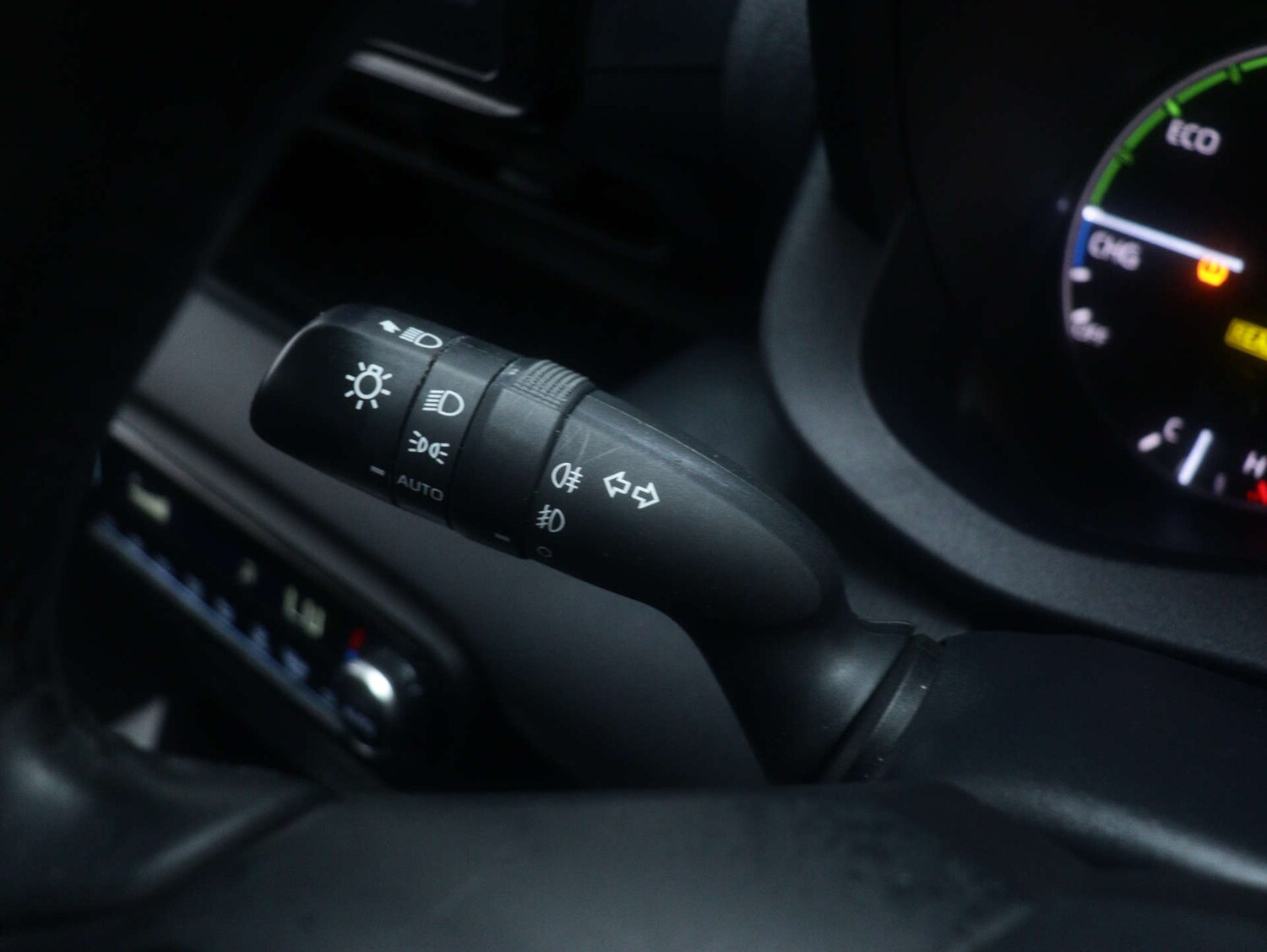 Used Toyota Yaris 2024 for sale - 77328607: Photo 32