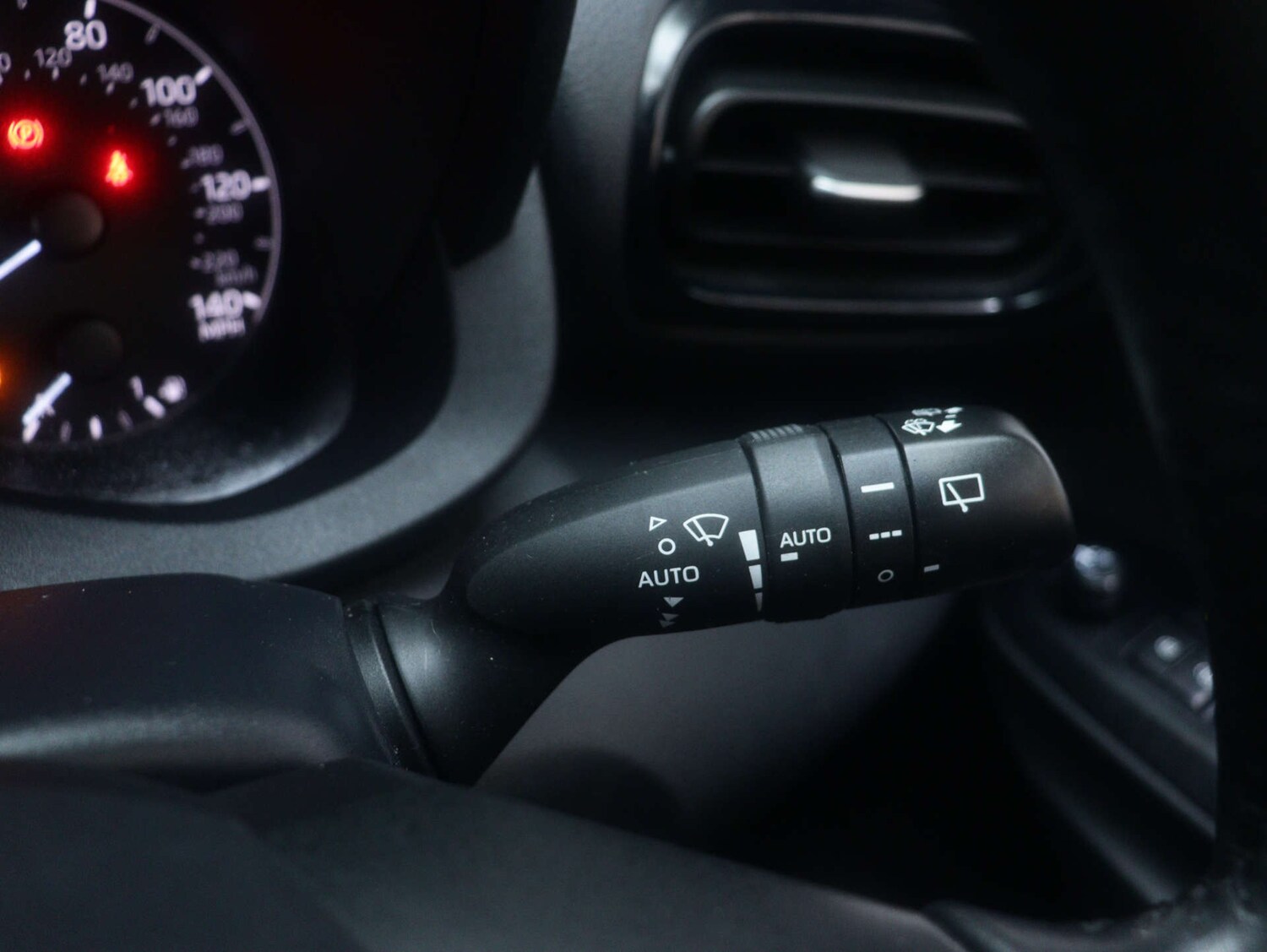 Used Toyota Yaris 2024 for sale - 77328607: Photo 33