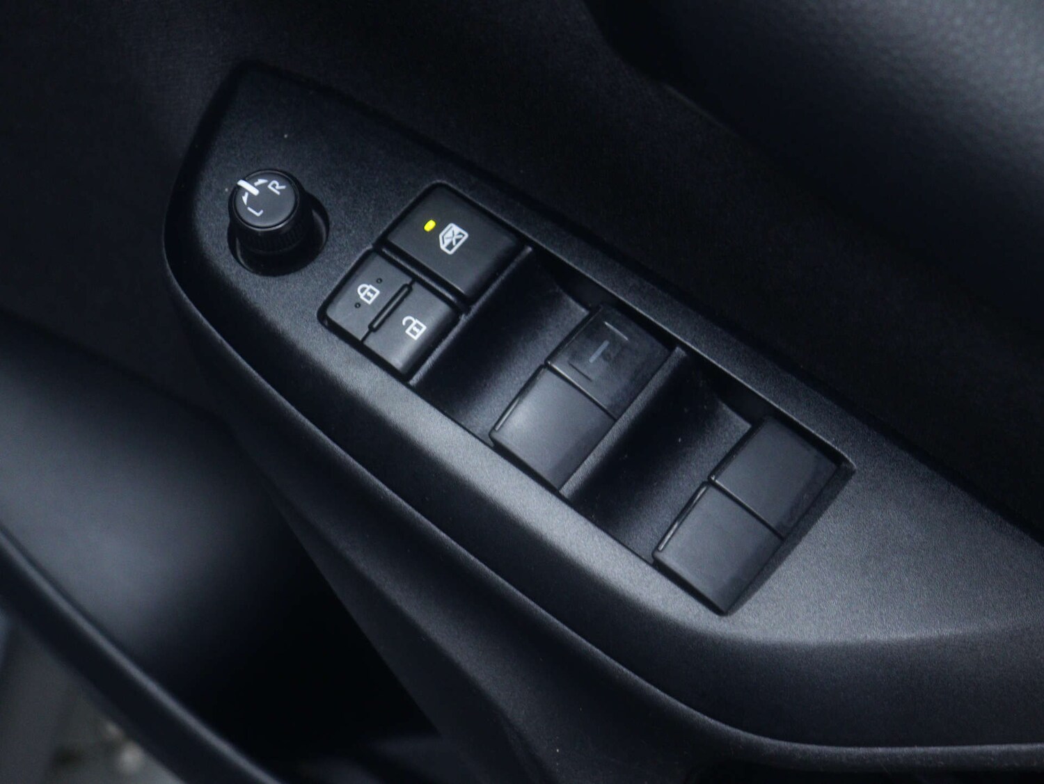 Used Toyota Yaris 2024 for sale - 77328607: Photo 34