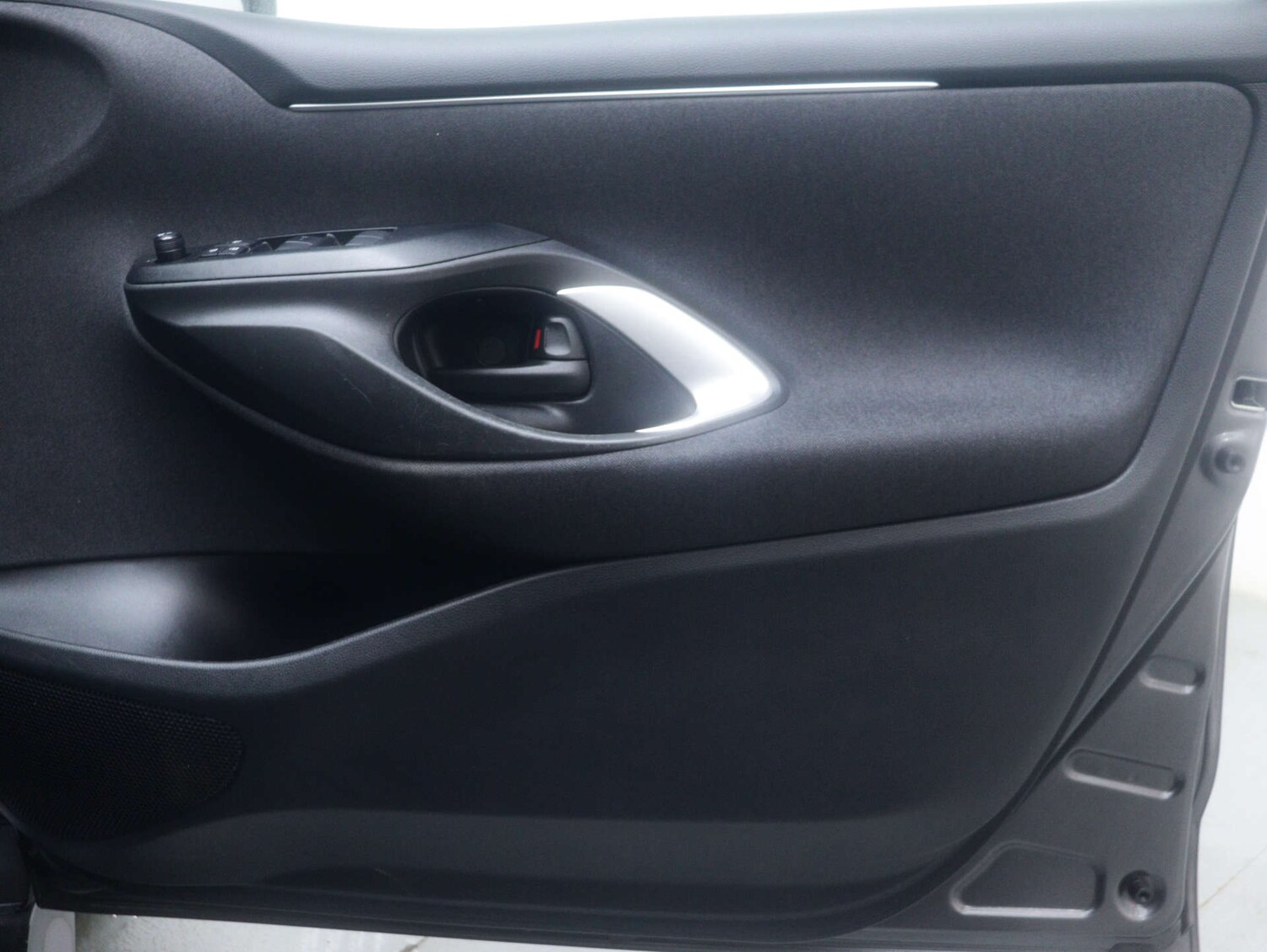 Used Toyota Yaris 2024 for sale - 77328607: Photo 38