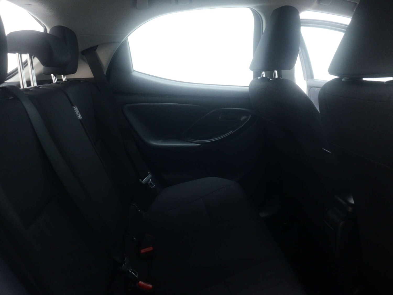 Used Toyota Yaris 2024 for sale - 77328607: Photo 44