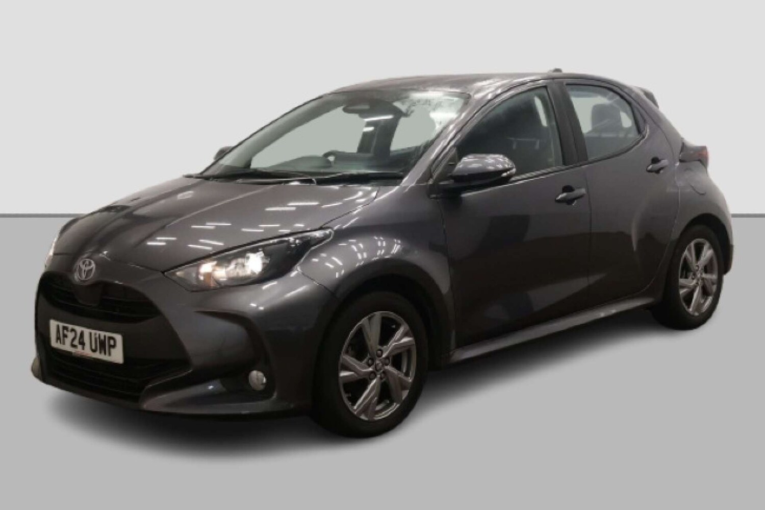 Used Toyota Yaris 2024 for sale - 77328607: Photo 5