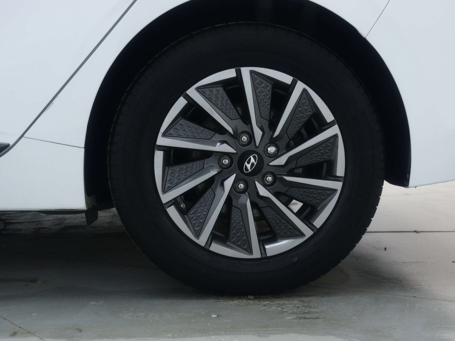 Used Hyundai IONIQ 2023 for sale - 77523089: Photo 16