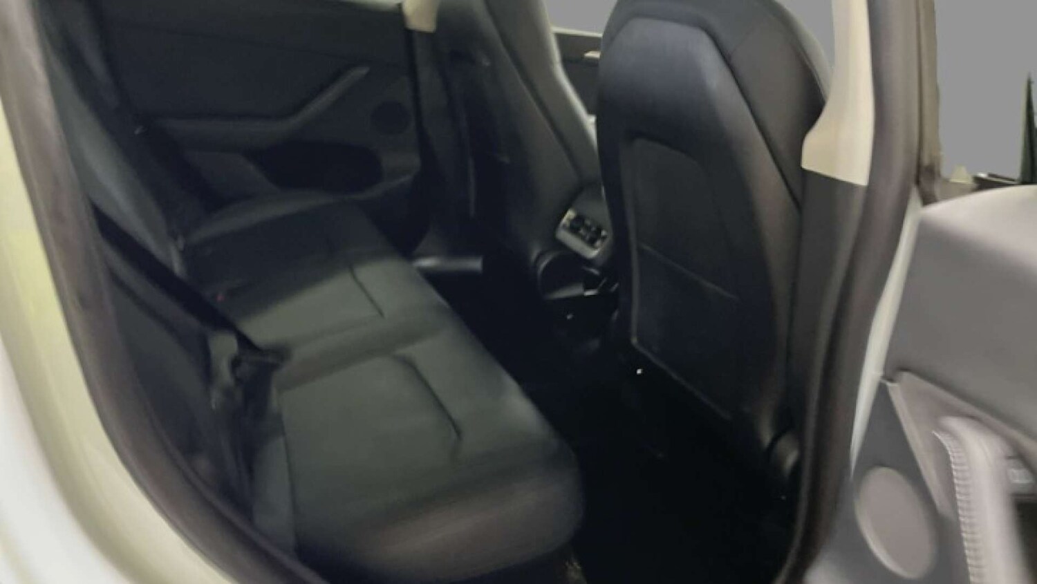 Used Tesla Model Y 2024 for sale - 77963204: Photo 8