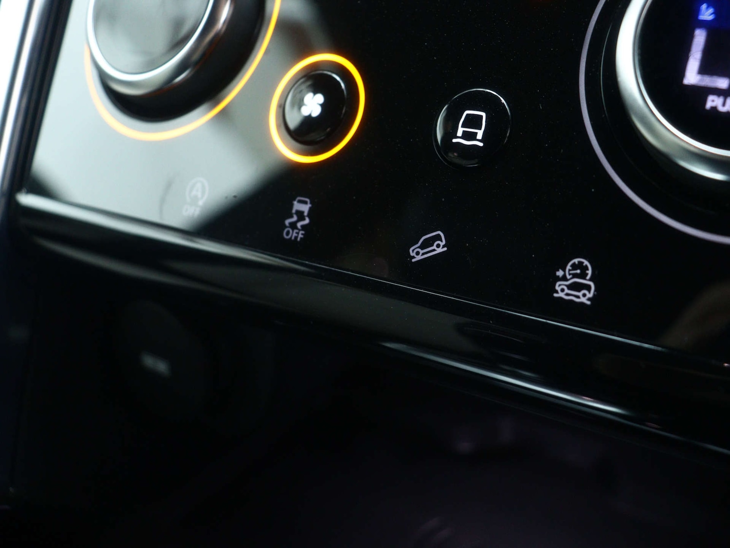 Used Land Rover Discovery Sport 2019 for sale - 77590550: Photo 32