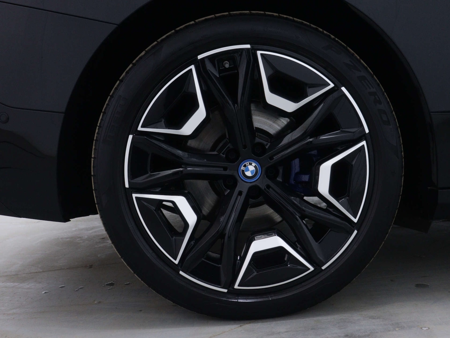 Used BMW iX 2022 for sale - 76156487: Photo 12