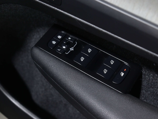 Used Volvo XC40 2021 for sale - 75585919: Photo 38
