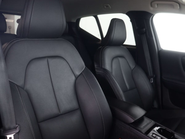 Used Volvo XC40 2021 for sale - 75585919: Photo 42