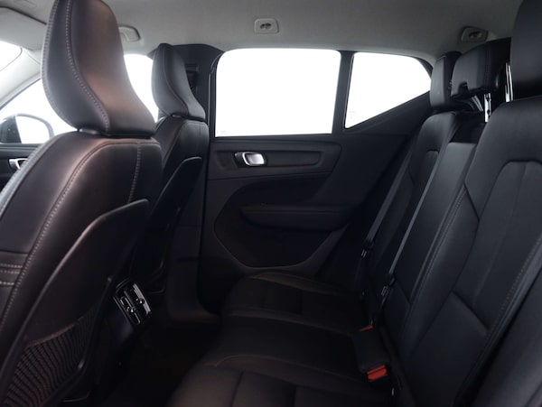 Used Volvo XC40 2021 for sale - 75585919: Photo 48