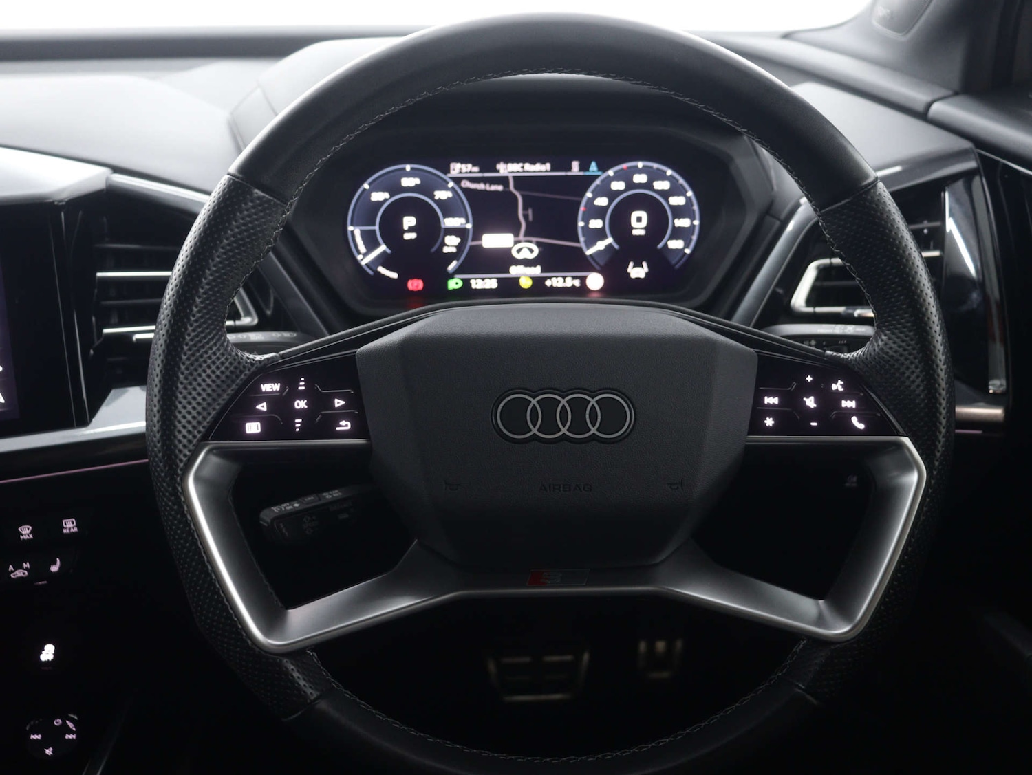 Used Audi Q4 e-tron 2022 for sale - 76197217: Photo 17
