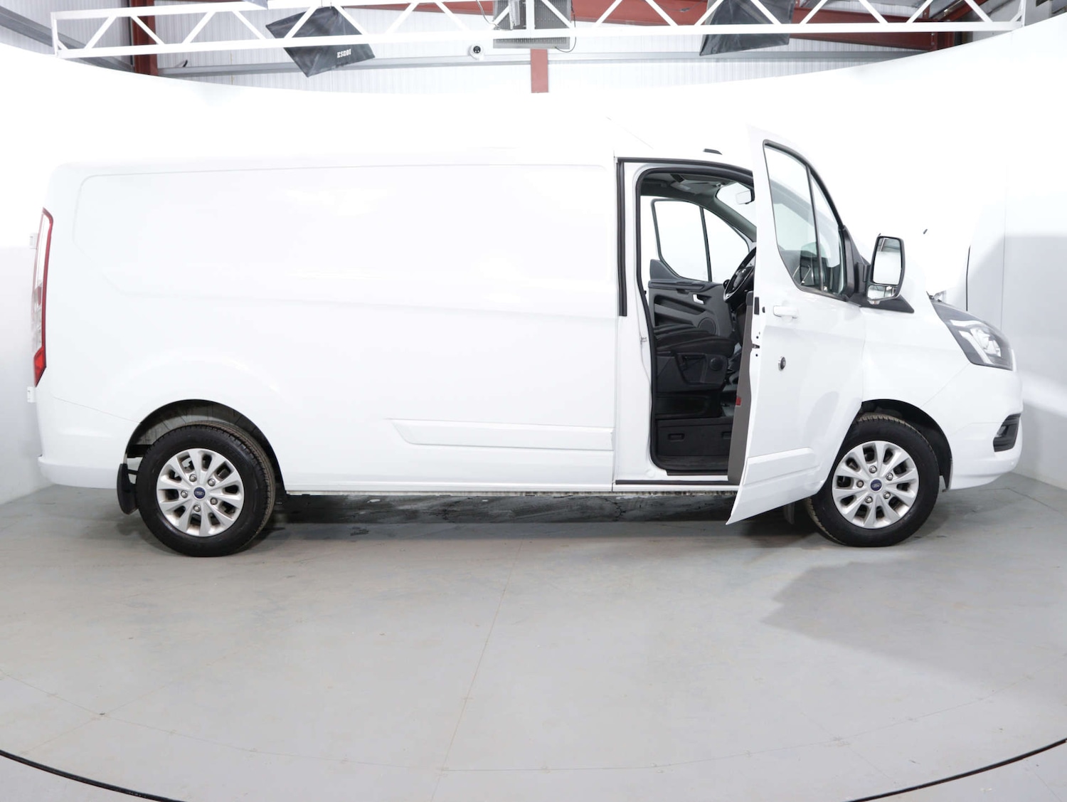 Used Ford Transit Custom 2023 for sale - 74313683: Photo 54