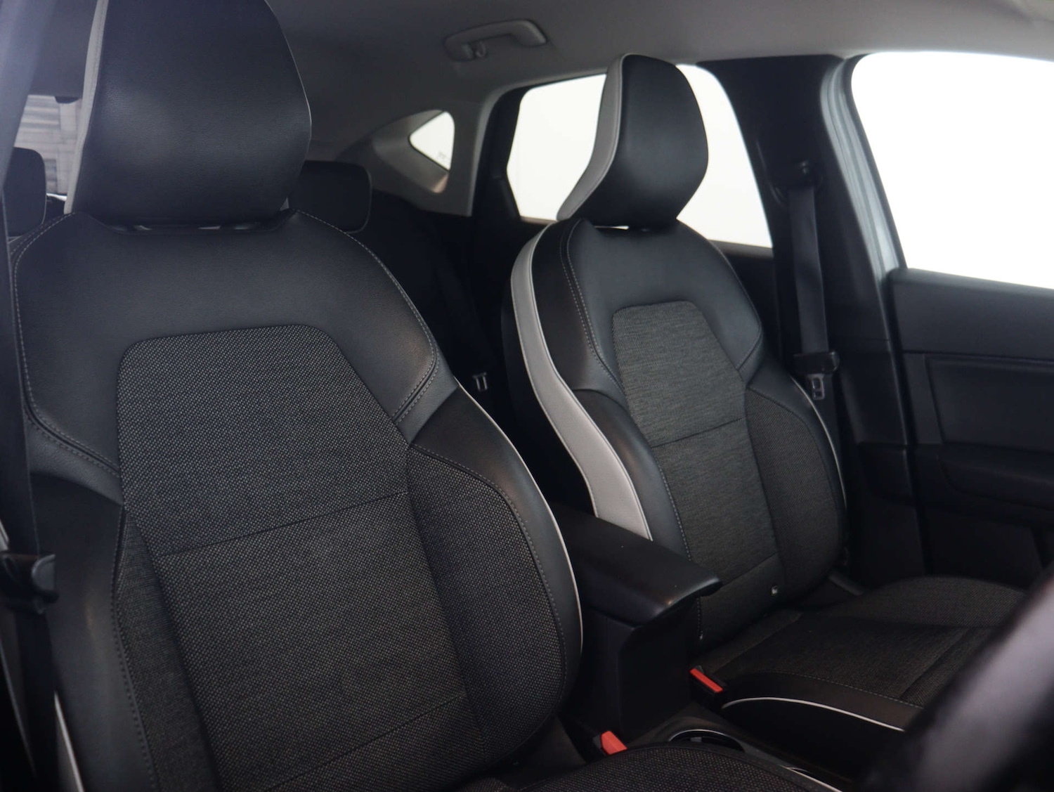 Used Renault Captur 2020 for sale - 76046407: Photo 37