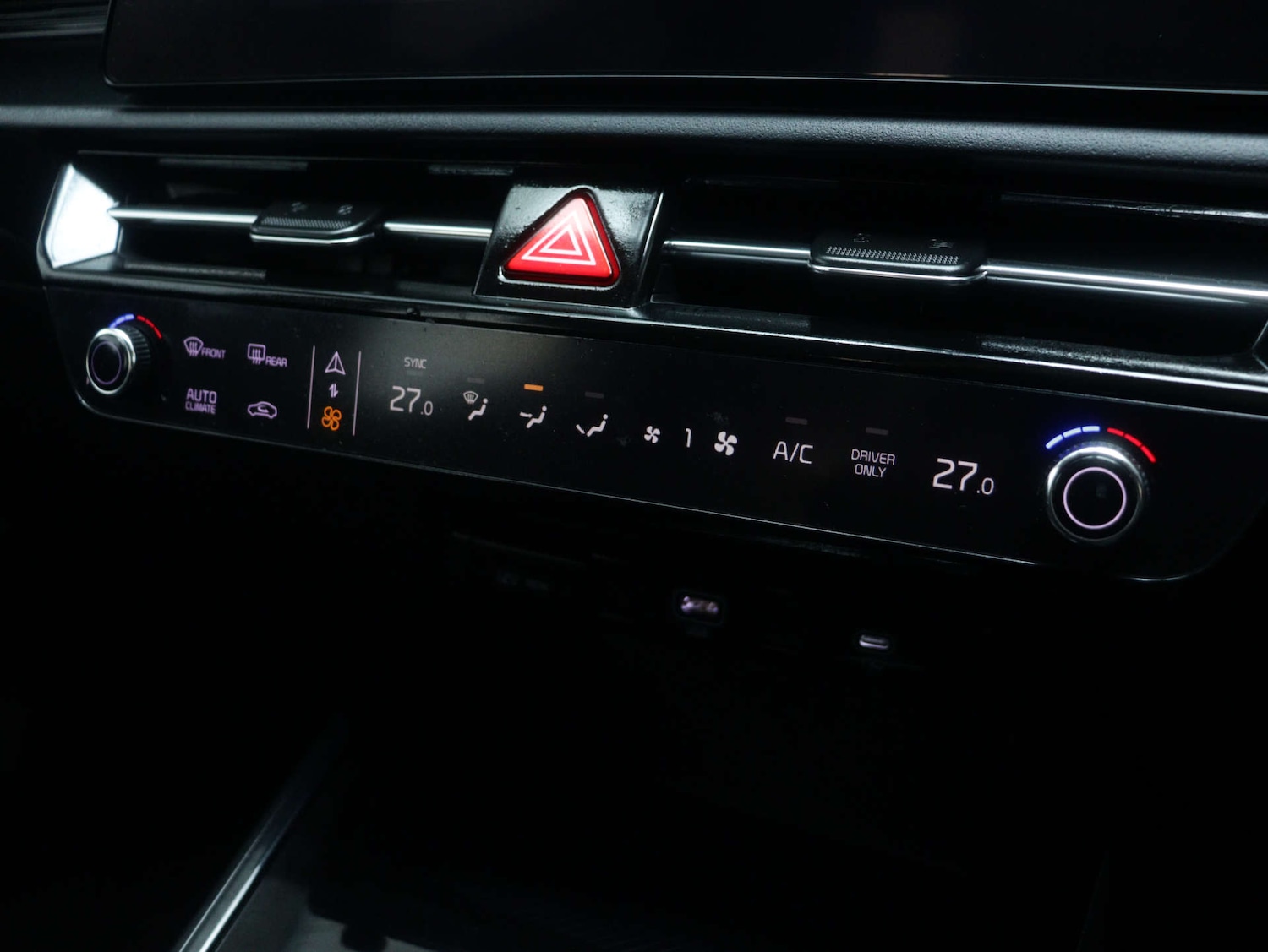 Used Kia Niro 2025 for sale - 76451730: Photo 35