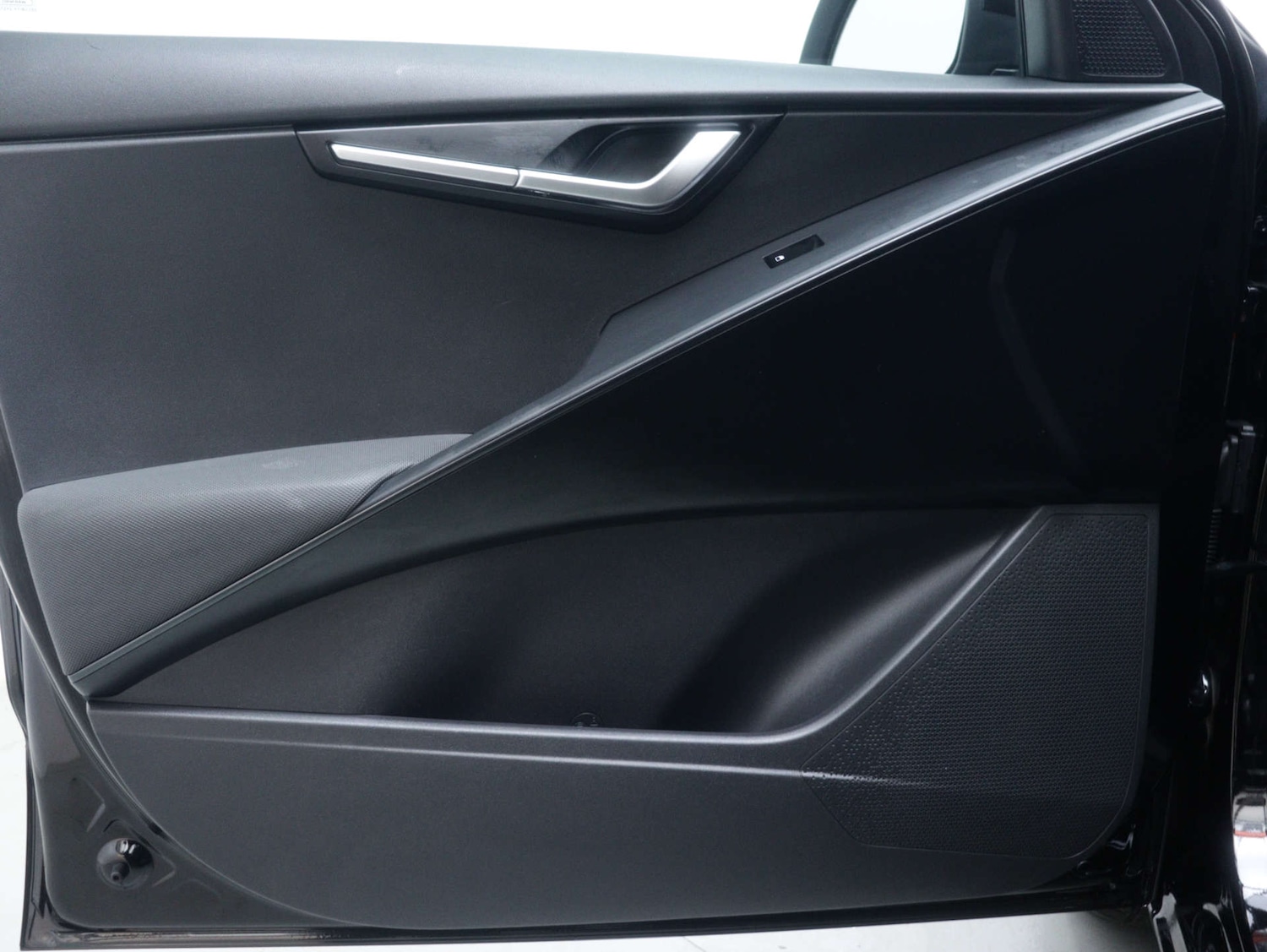 Used Kia Niro 2025 for sale - 76451730: Photo 53