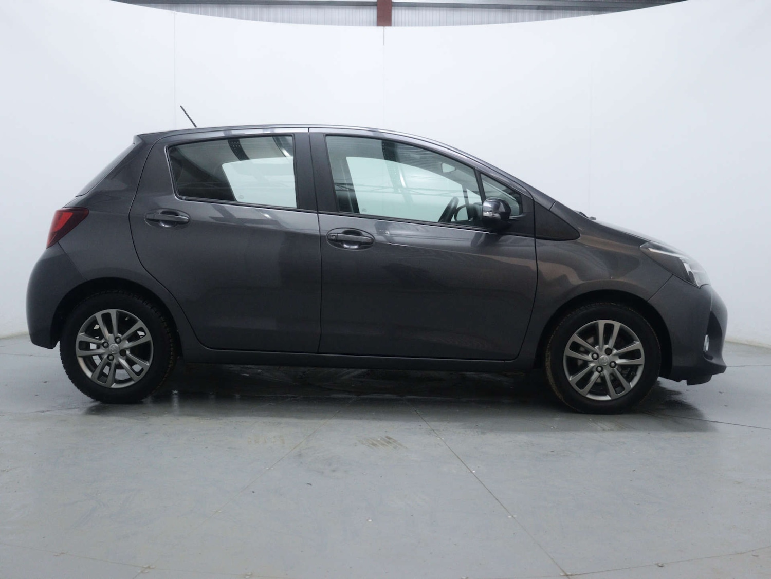 Used Toyota Yaris 2015 for sale - 76980059: Photo 12
