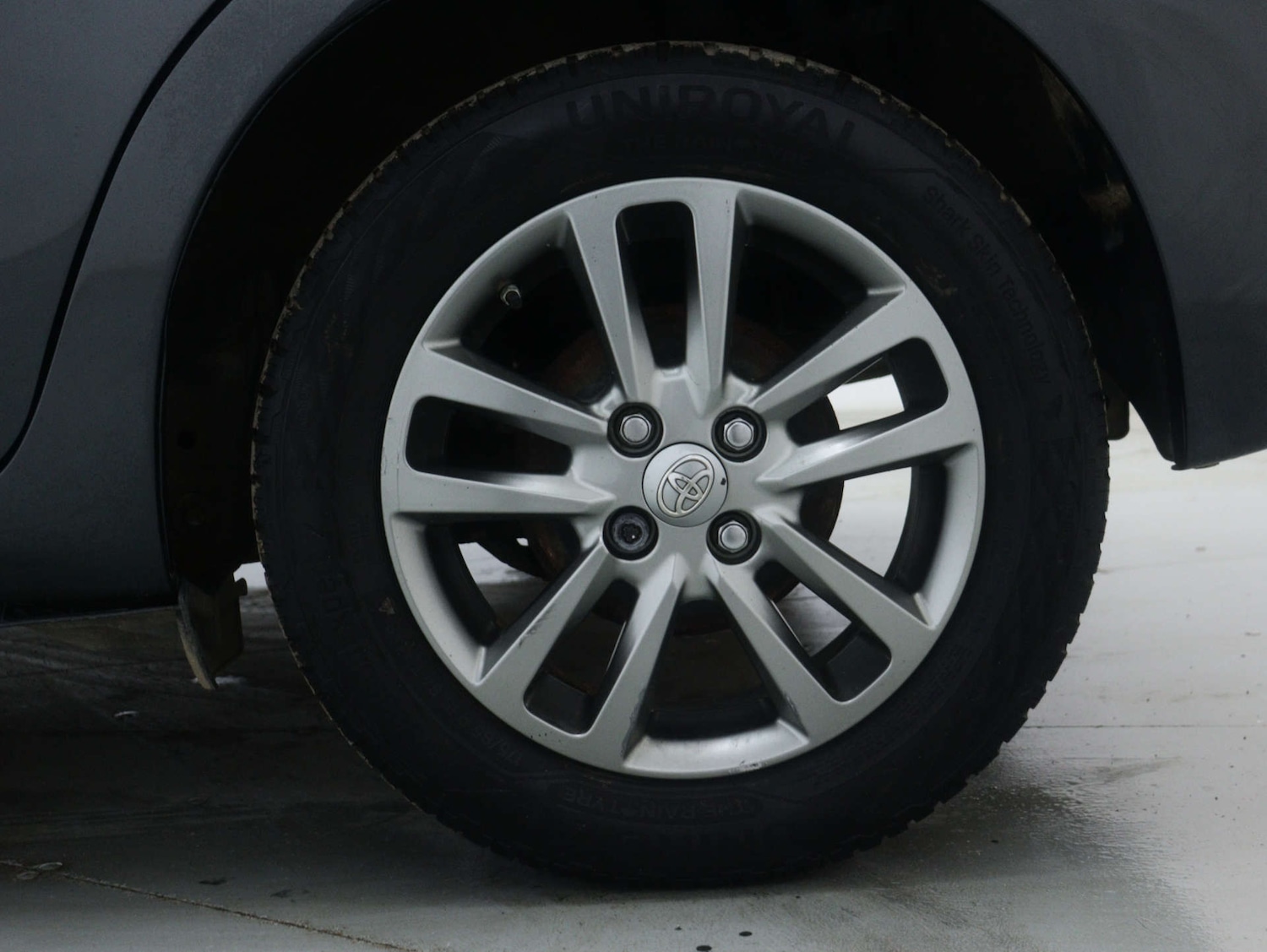 Used Toyota Yaris 2015 for sale - 76980059: Photo 16