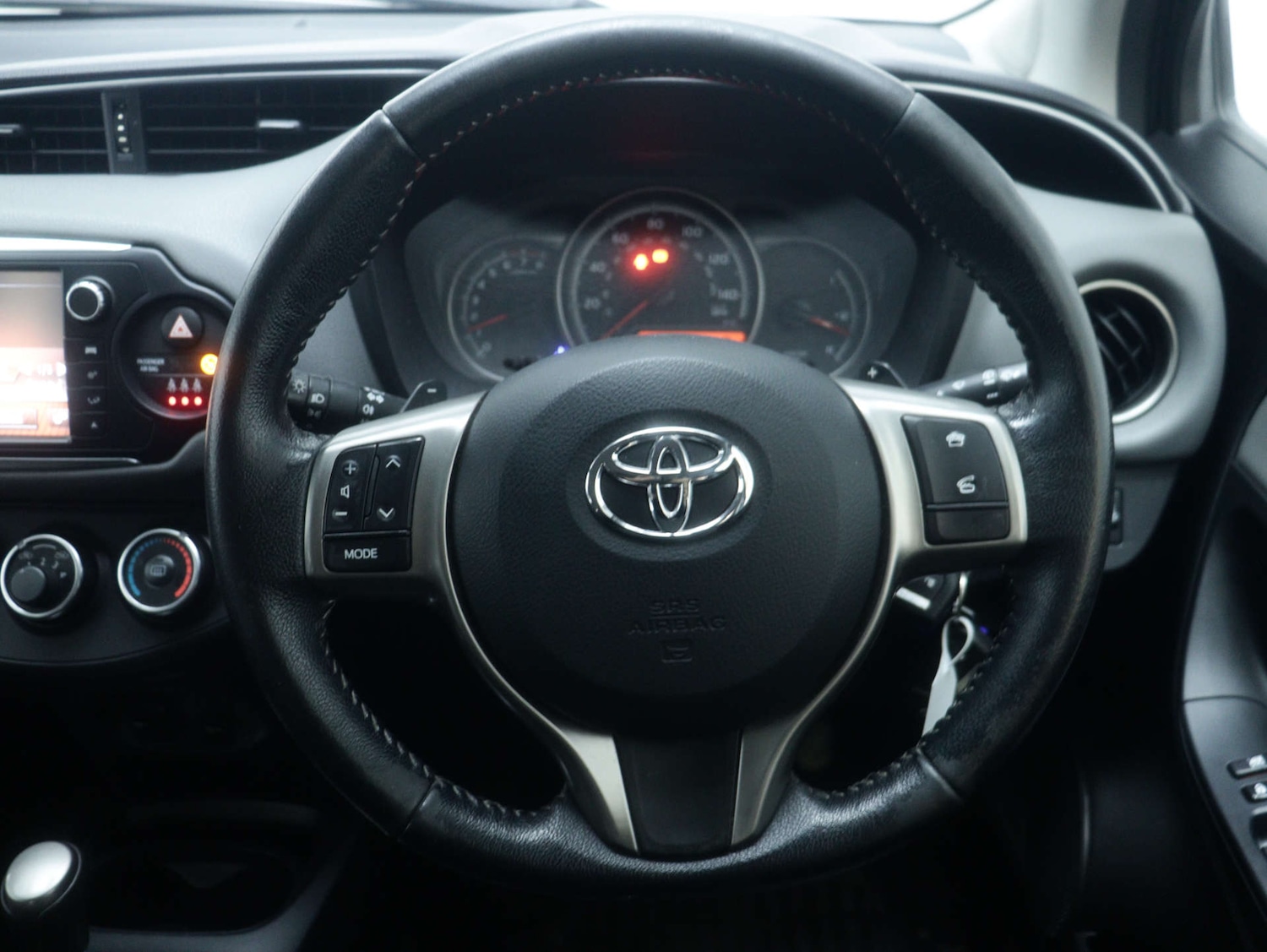 Used Toyota Yaris 2015 for sale - 76980059: Photo 18