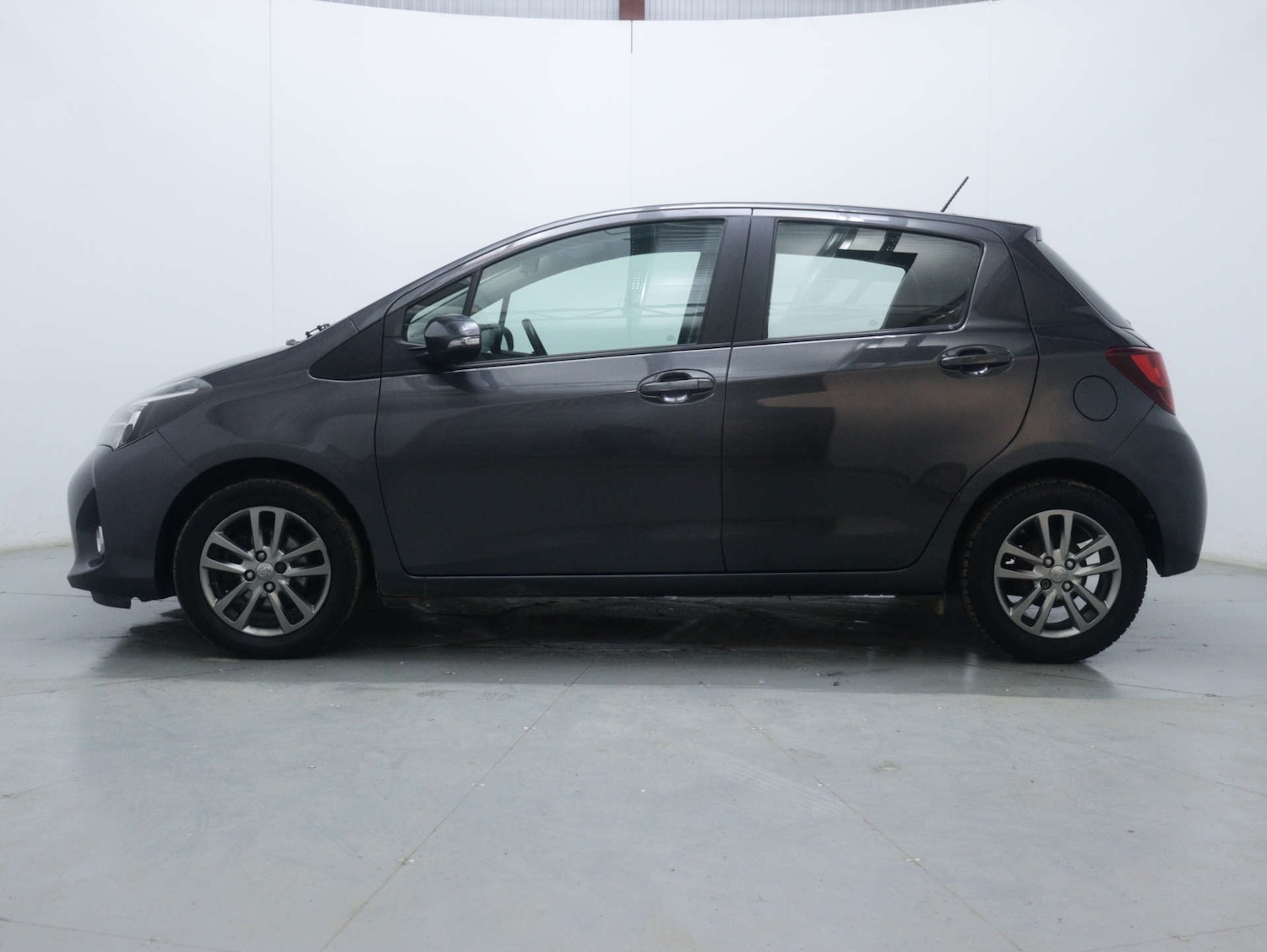 Used Toyota Yaris 2015 for sale - 76980059: Photo 8