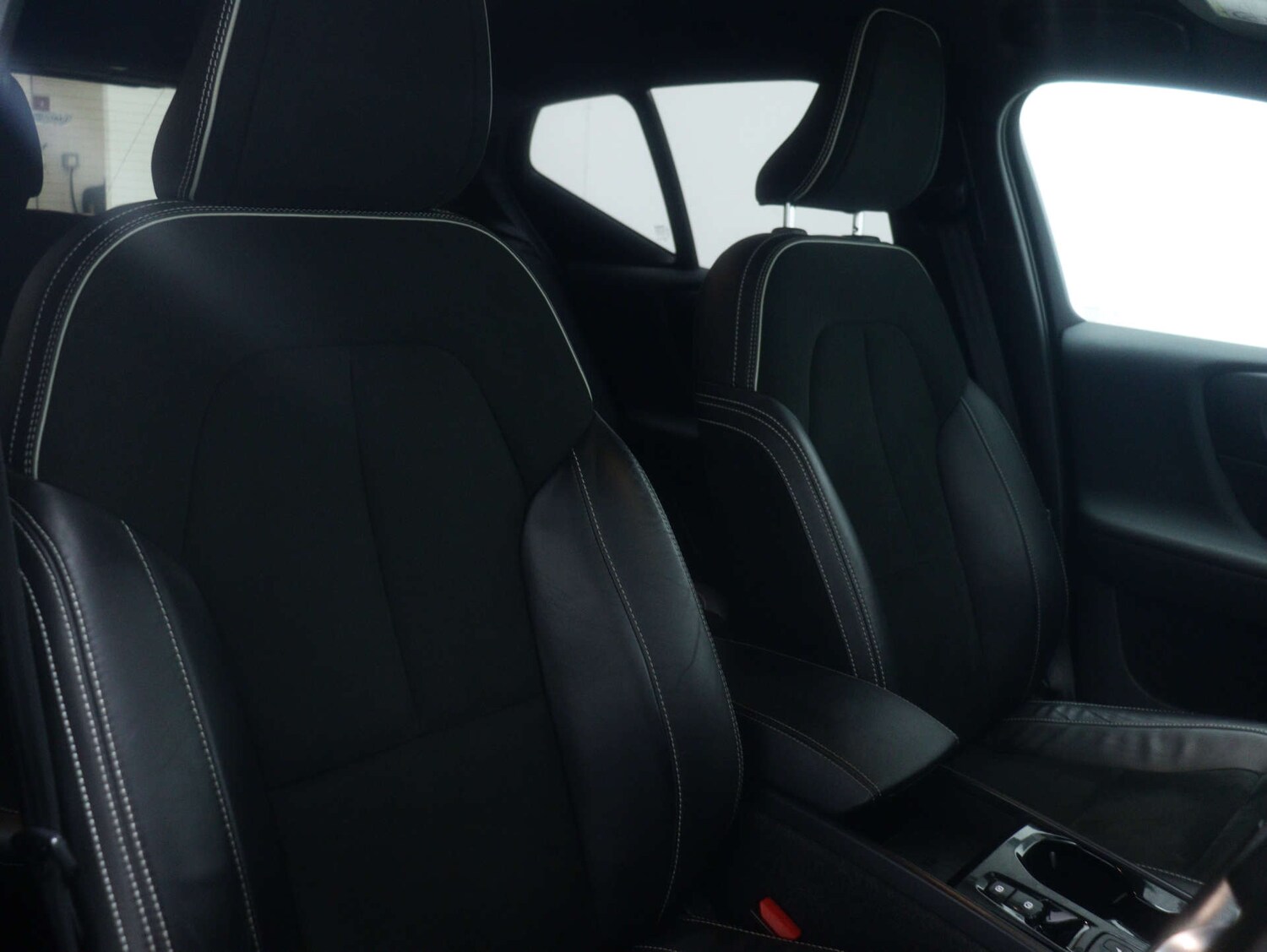 Used Volvo XC40 2021 for sale - 77417570: Photo 41