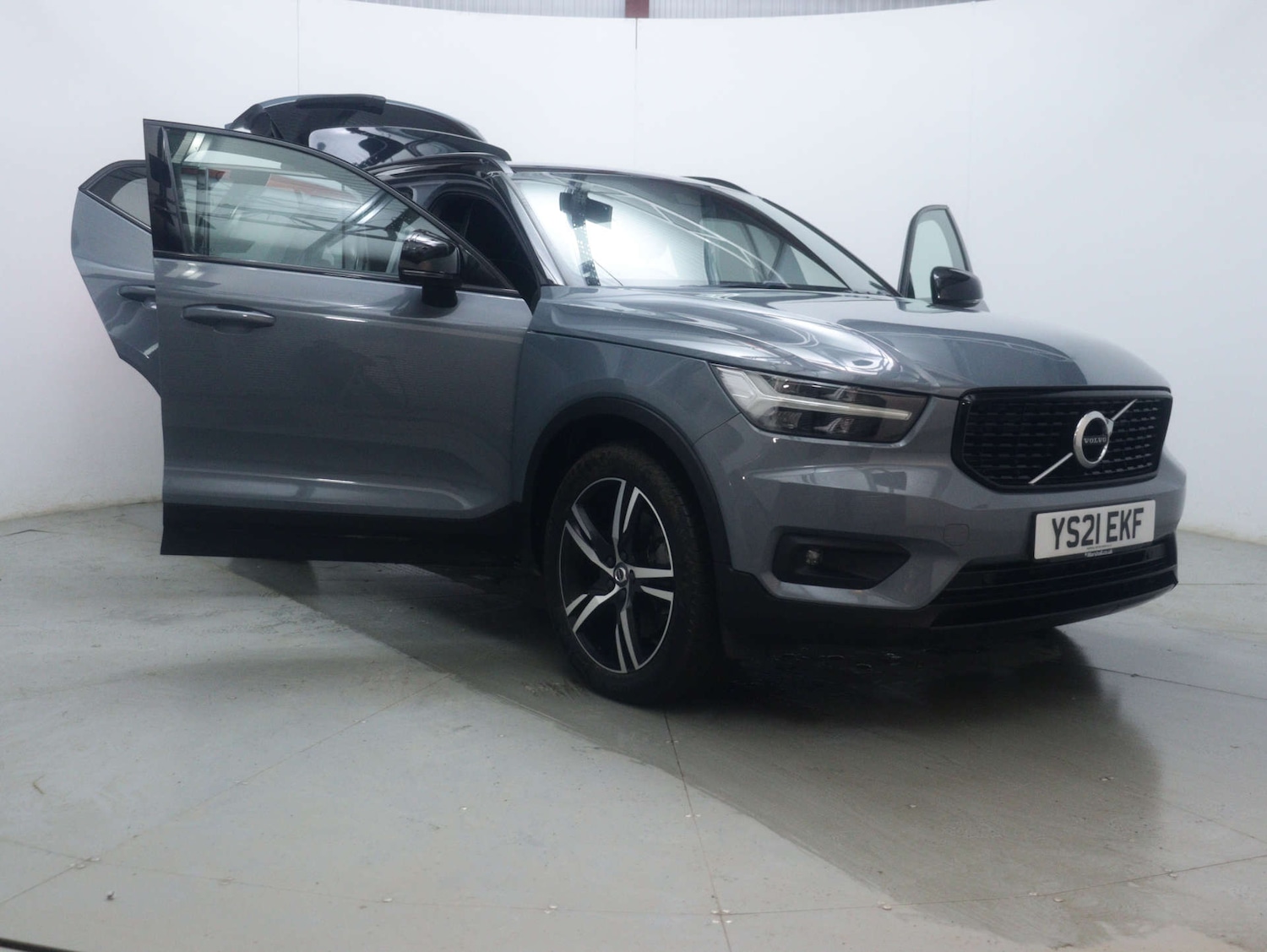 Used Volvo XC40 2021 for sale - 77417570: Photo 50
