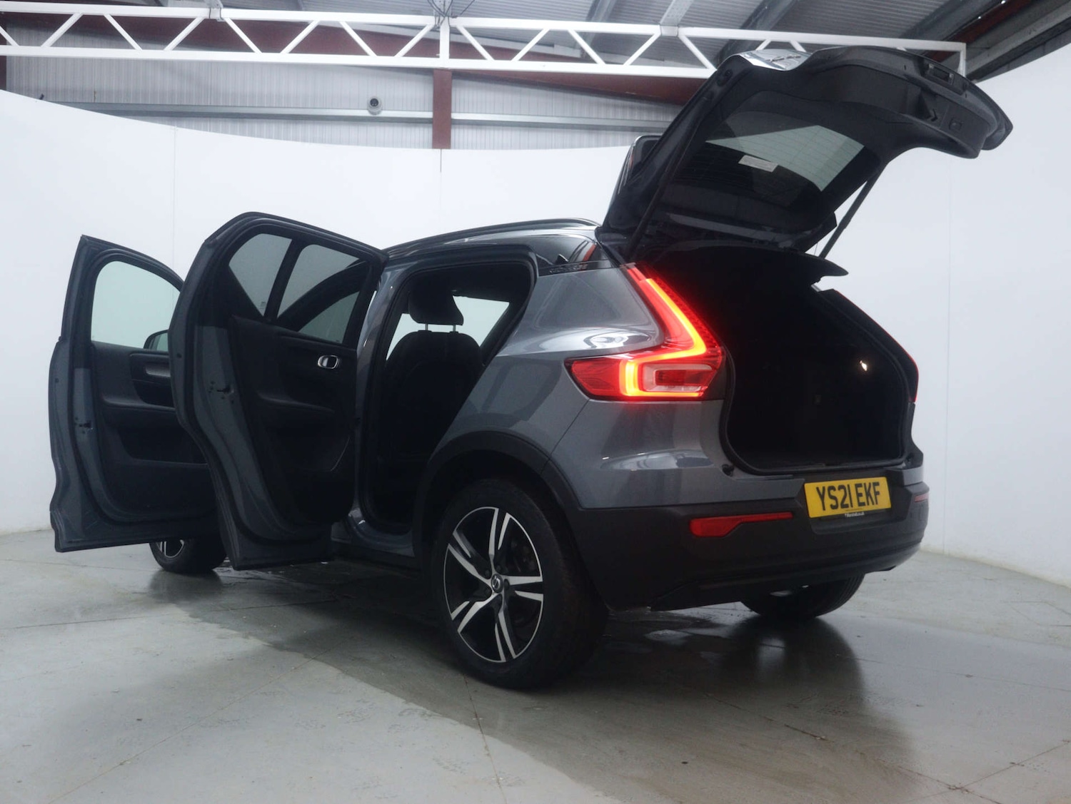 Used Volvo XC40 2021 for sale - 77417570: Photo 54