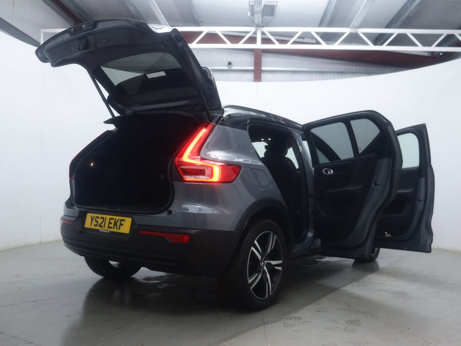 Used Volvo XC40 2021 for sale - 77417570: Photo 56